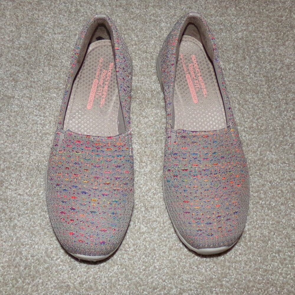 SKECHERS RELAXED FIT REGGAE FEST KNIT SLIP ON SHOES FLATS SZ 10